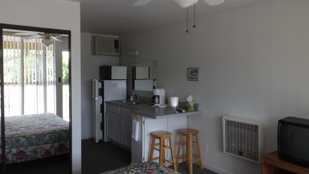 Twin Lakes Inn Bull Shoals Room photo
