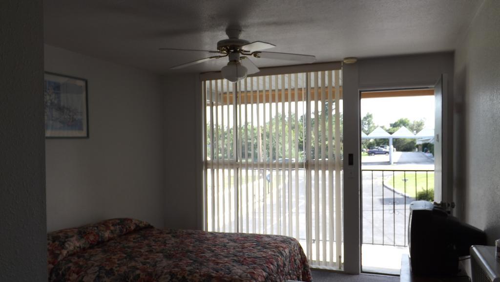 Twin Lakes Inn Bull Shoals Room photo