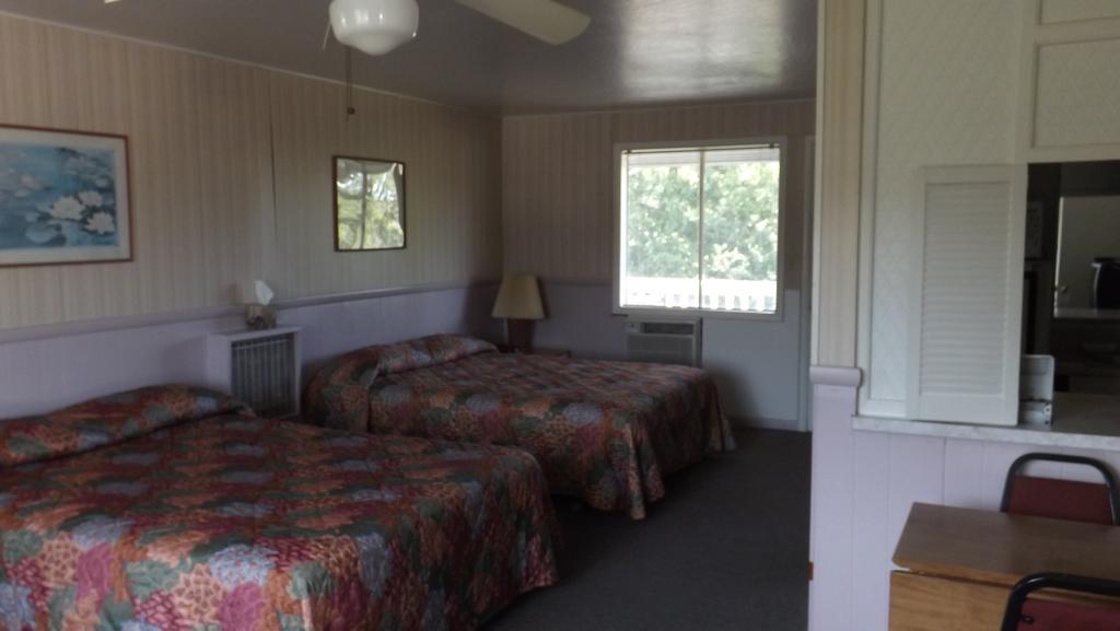 Twin Lakes Inn Bull Shoals Room photo