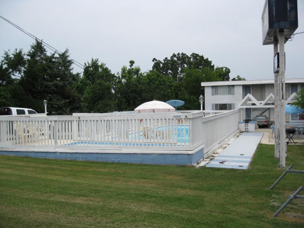 Twin Lakes Inn Bull Shoals Exterior photo